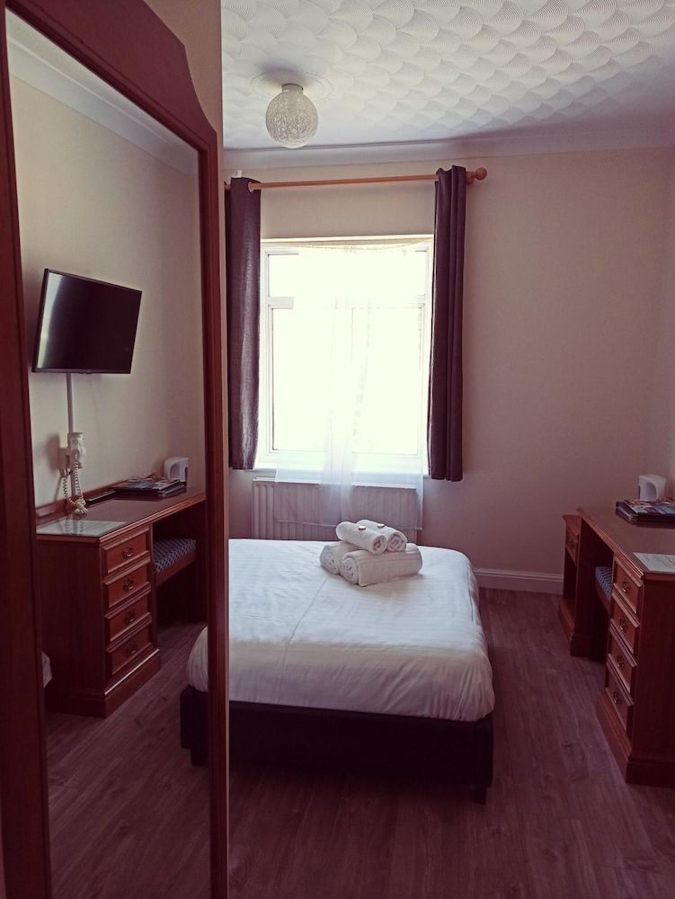 Crystal Hotel Standard Double Room 5