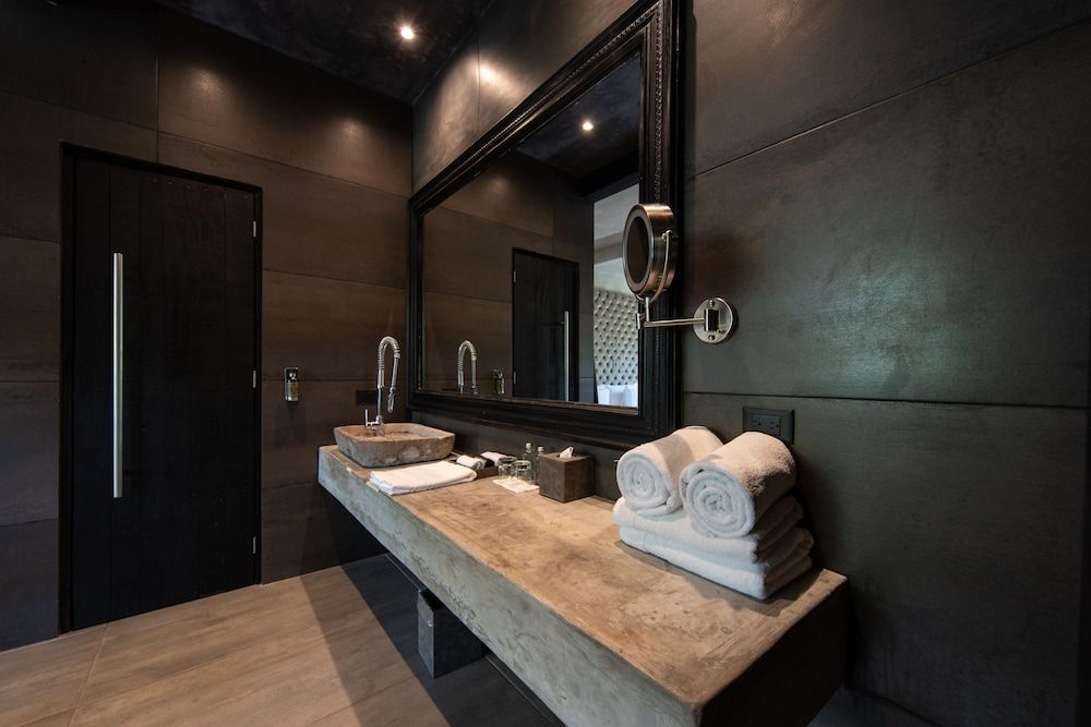 Casa Malca Junior Suite, Beachfront 6