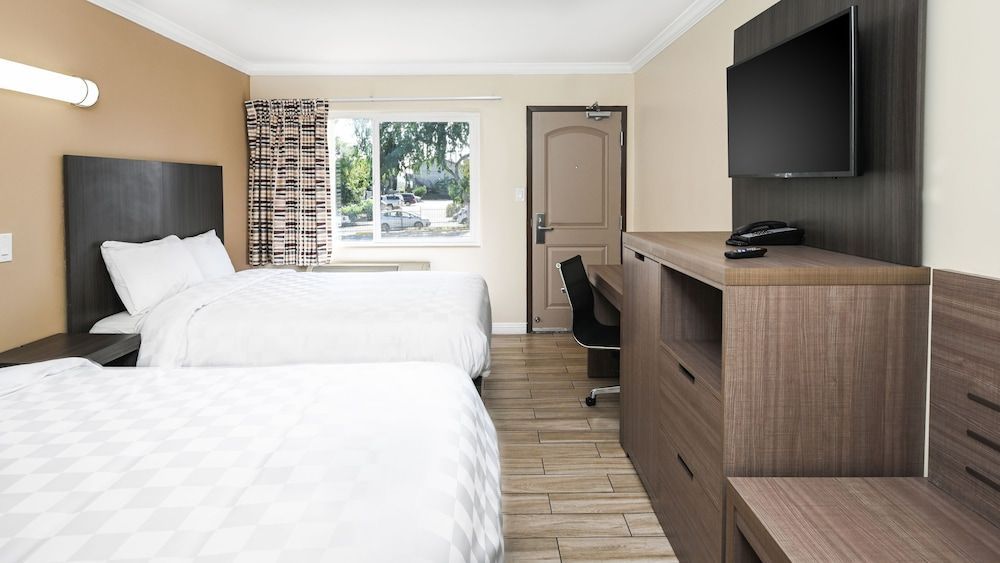 Deluxe Room, 2 Queen Beds