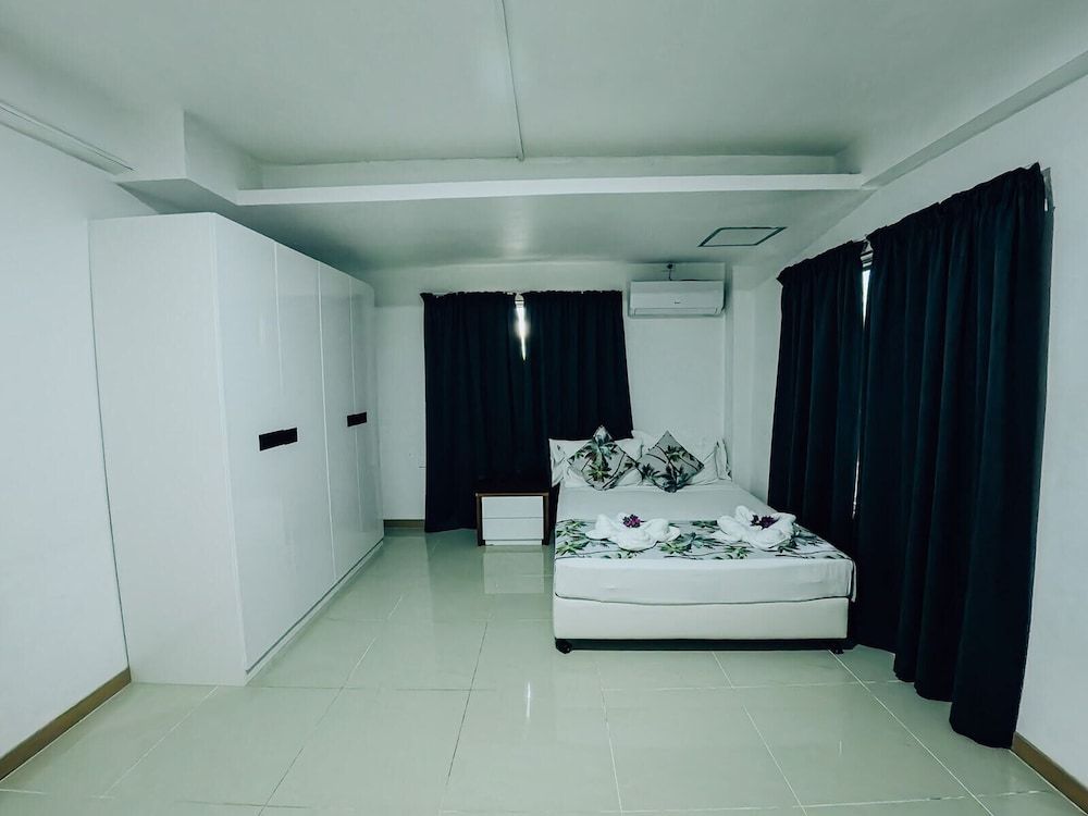 Hotel Bulabard Two Bedroom Apartment 4