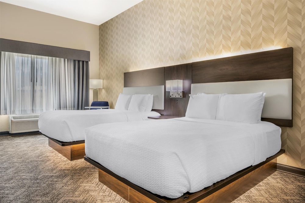Standard Room, 2 Queen Beds, Accessible, Non Smoking