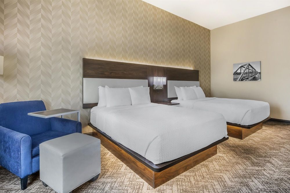 Standard Room, 2 Queen Beds, Non Smoking, Refrigerator & Microwave