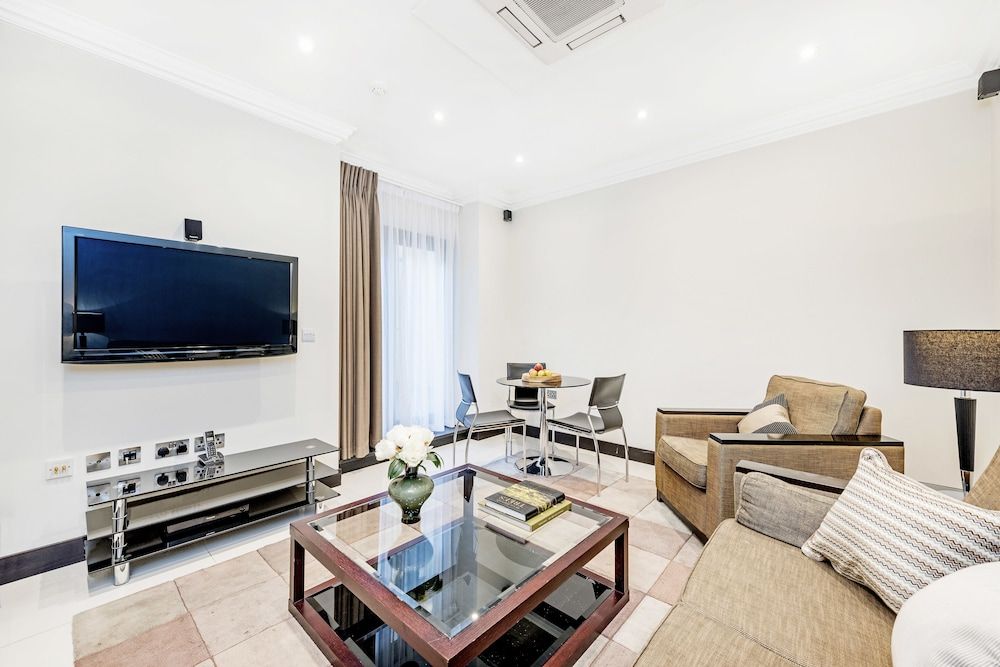 130 Queen's Gate Apartments Standard Apartment, 1 Bedroom (Lower Ground Floor) 5