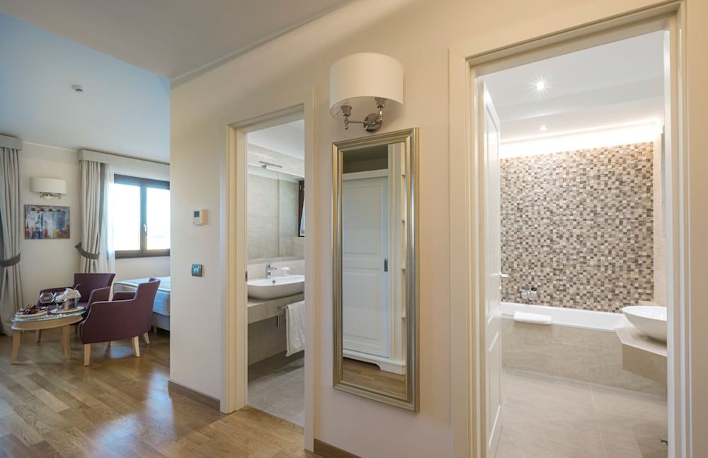 Borgo La Chiaracia Resort & SPA Deluxe Room