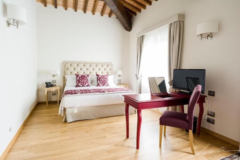 Borgo La Chiaracia Resort & SPA Superior Double Room