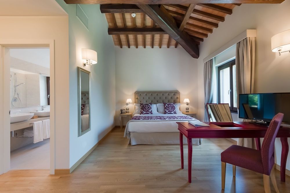 Borgo La Chiaracia Resort & SPA Superior Double Room 6