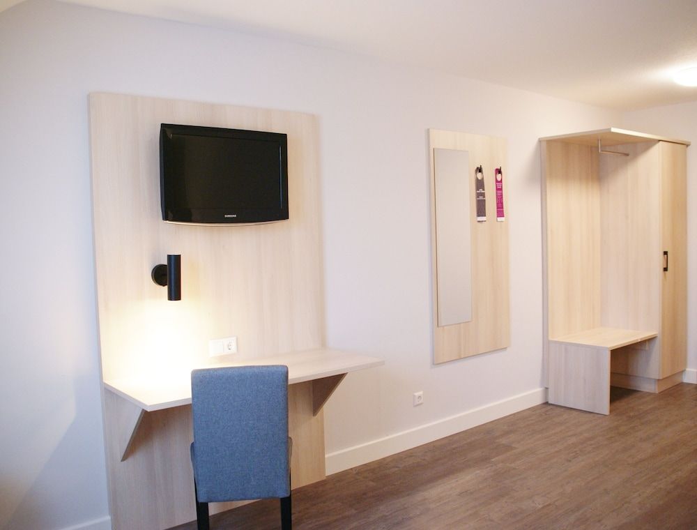 Taste Hotel Hockenheim Twin Room 9