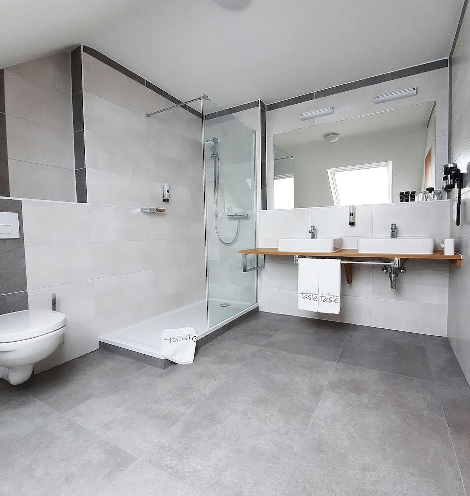 Taste Hotel Hockenheim Superior Double Room 11