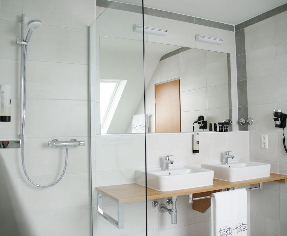 Taste Hotel Hockenheim Superior Double Room 10