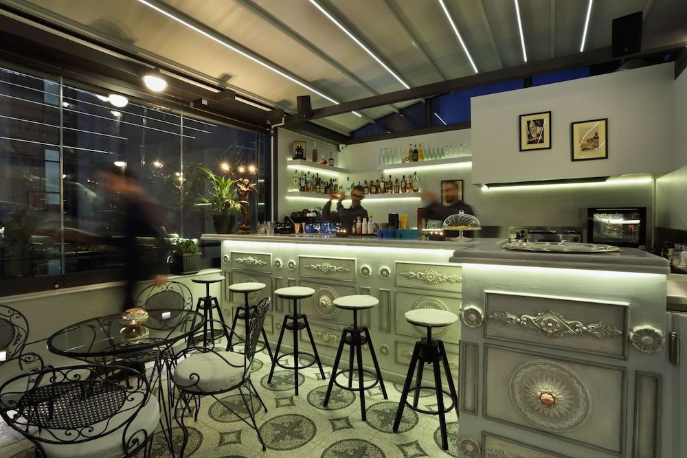 undefined V1935 Luxurious Apartments 8