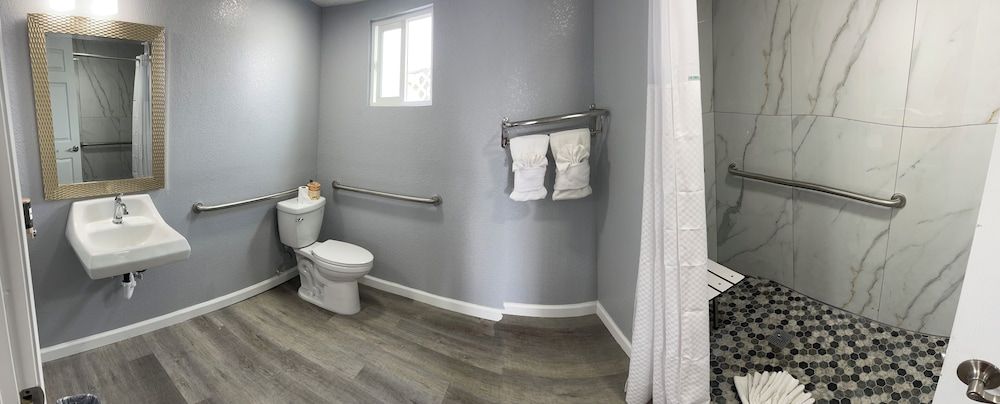 Sea Garden Inn Room, 1 Queen Bed 13