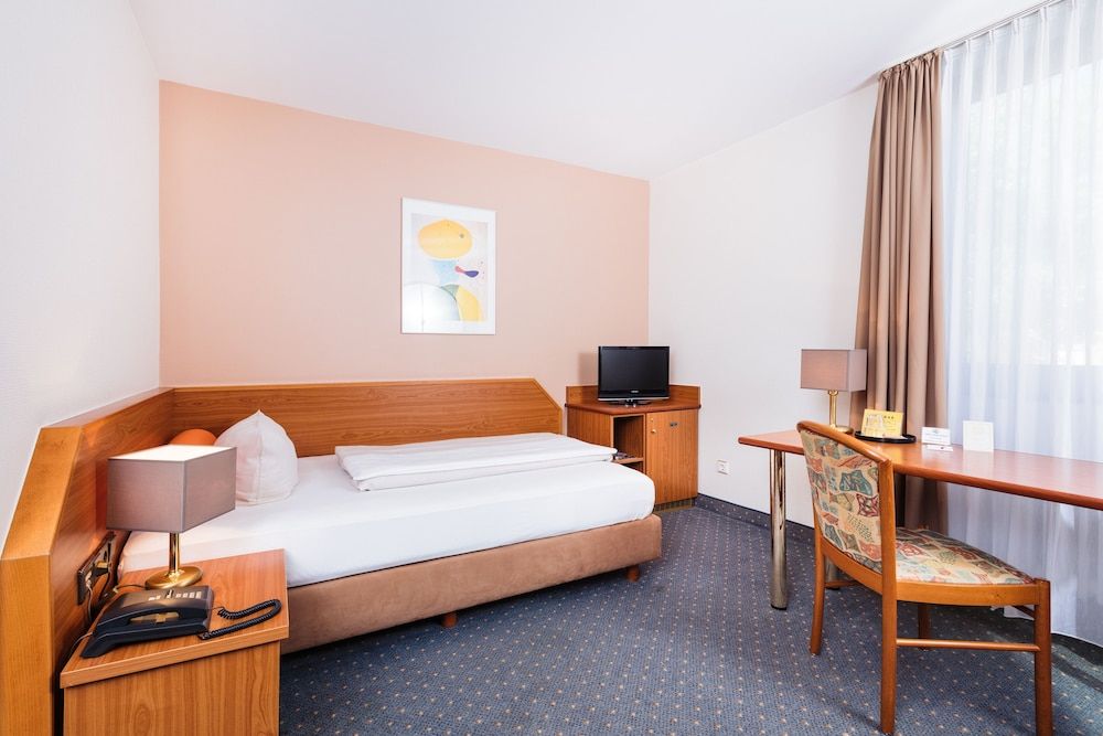 undefined Hotel Servatius Köln 3