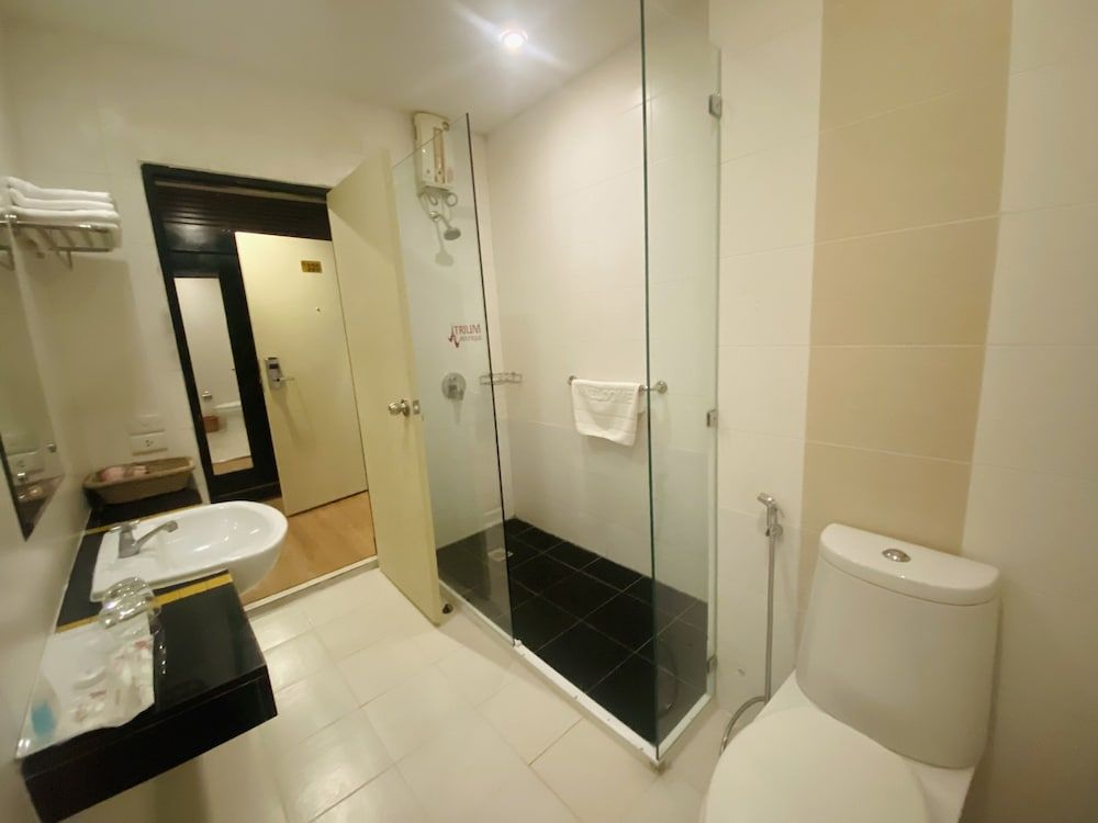 Atrium Boutique Hotel Family Room 4