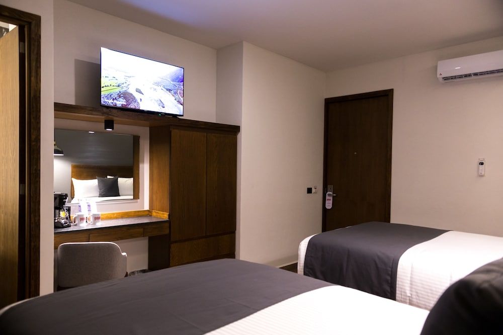 Gumont Guadalajara López Mateos - Minerva Superior Double Room 4