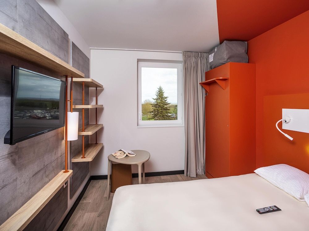 Triple Room, Multiple Beds