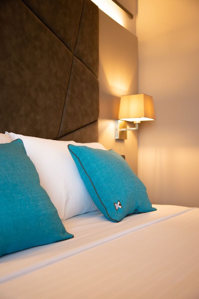 DC Hotel International Standard Double Room 8