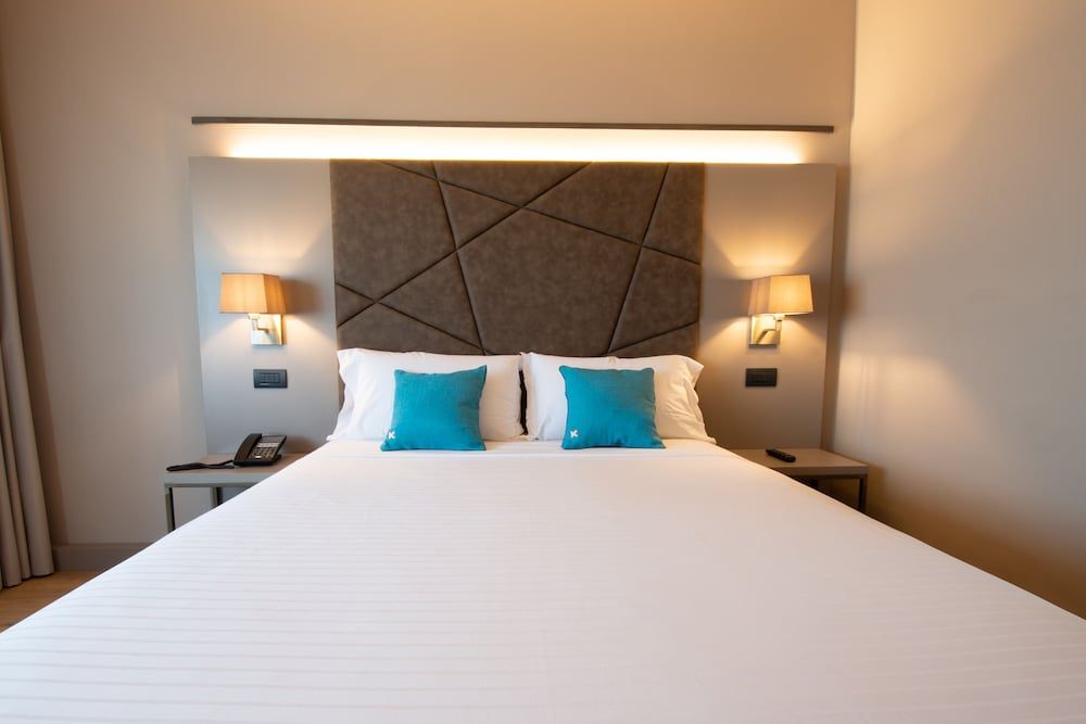 DC Hotel International Standard Double Room 5