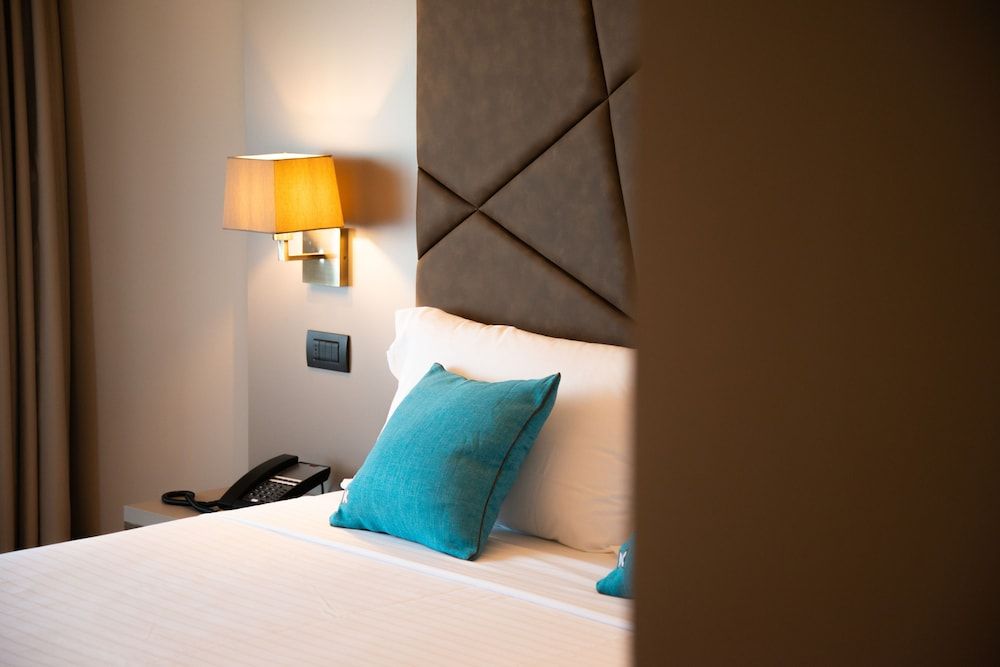 DC Hotel International Standard Double Room 7