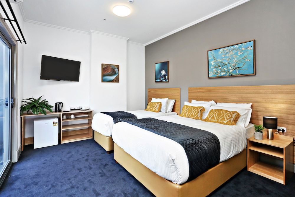 Meridian Hotel Deluxe Double or Twin Room, Multiple Beds, Non Smoking, Balcony 3