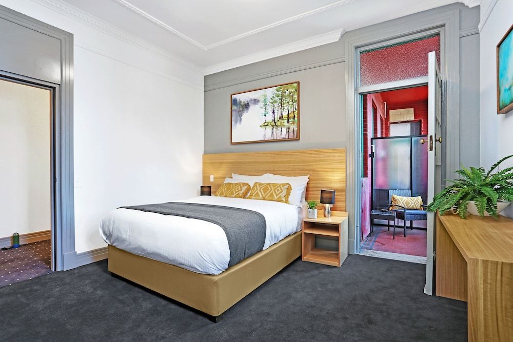 Deluxe Double Room, 1 Queen Bed, Non Smoking, Balcony