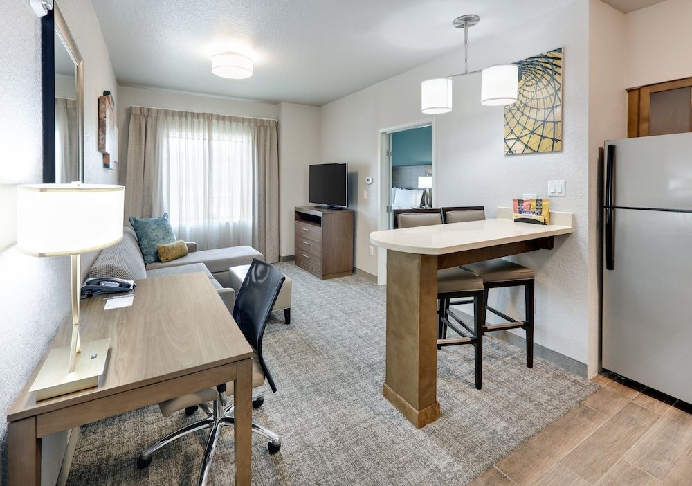 Suite, 1 Bedroom, Kitchen