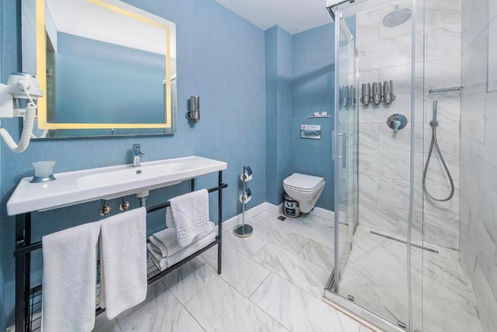 undefined Ring Stone Hotels Bosphorus 7