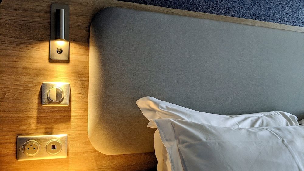 Le Domaine des Fontaines Classic Twin Room 4