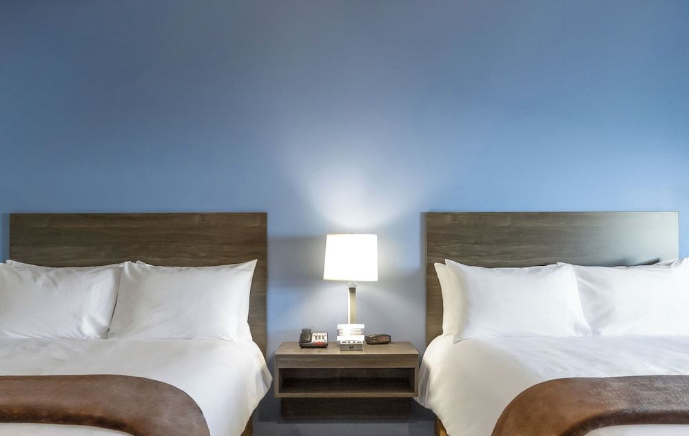 Room, 2 Queen Beds (Hearing Impaired with recliner)