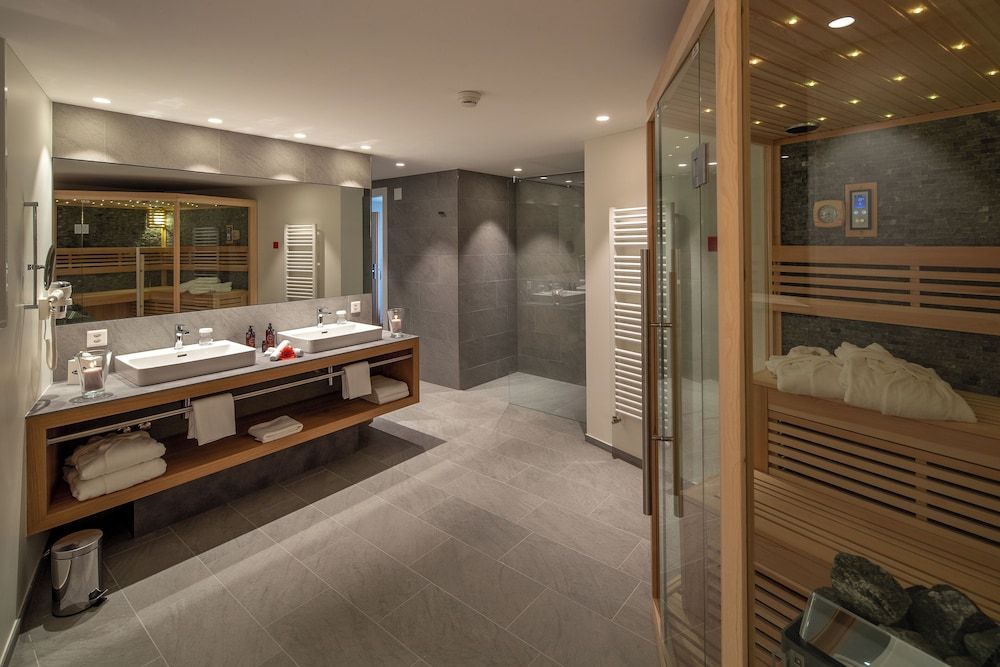 Hotel Lago Maggiore Junior Suite With Lake View - Second Floor 5