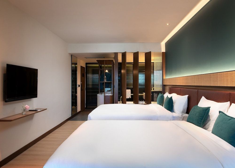 Eden Deluxe Bedroom