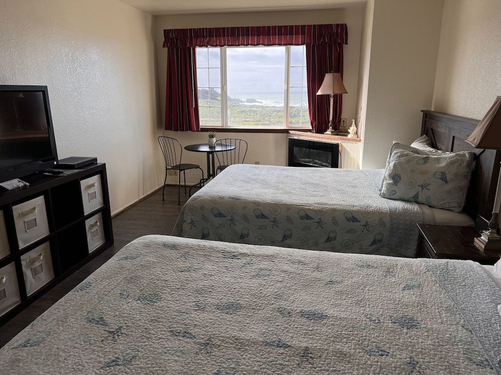 Gualala Country Inn Double Room, Ocean View 6