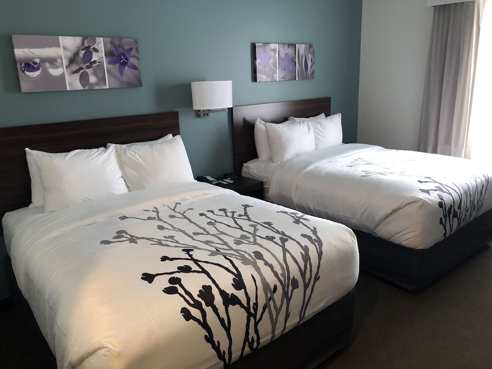 Standard Room, 2 Queen Beds, Non Smoking