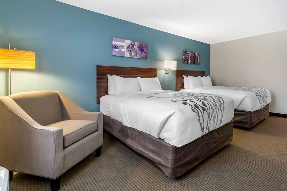 Standard Room, 2 Queen Beds, Non Smoking