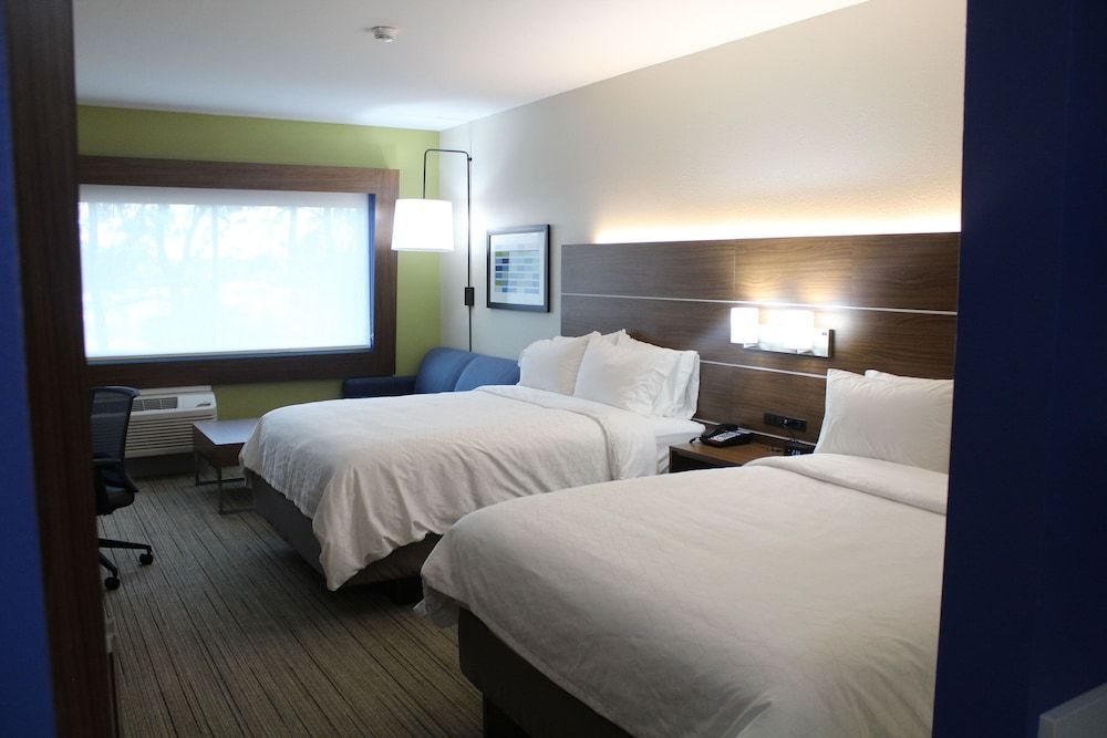 Suite, Multiple Beds