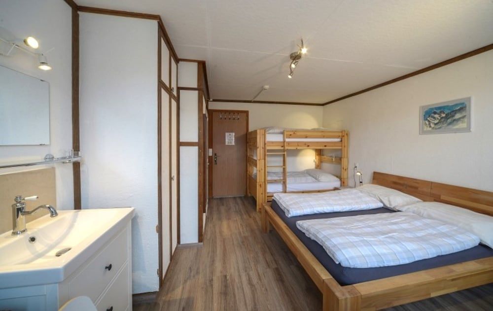 Standard Quadruple Room, Private Bathroom