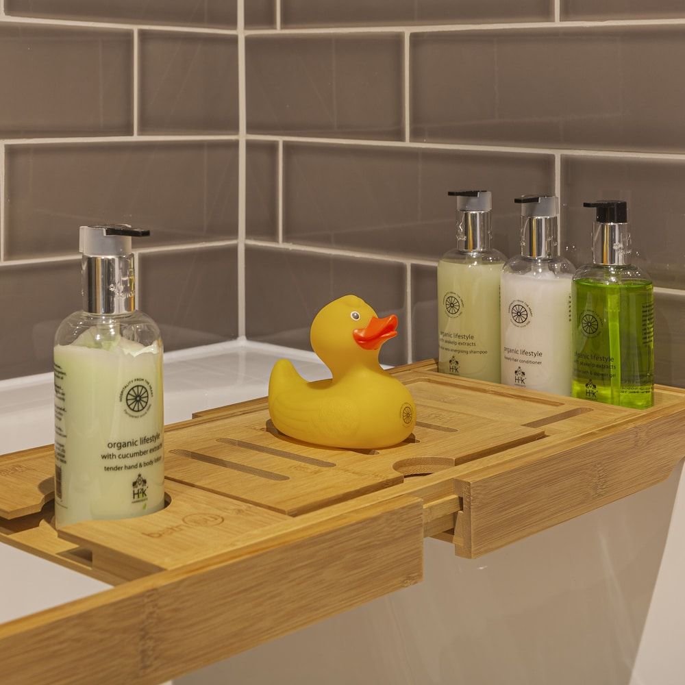 The Tudor House Hotel, Tewkesbury, Gloucestershire Deluxe Double Room 16