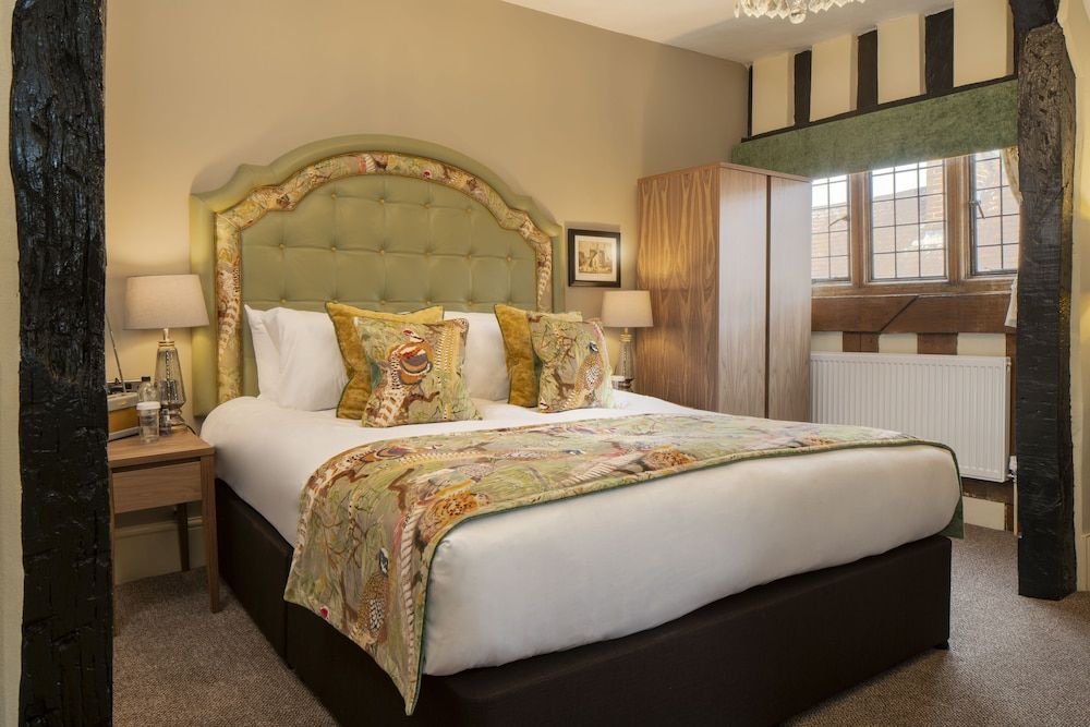 The Tudor House Hotel, Tewkesbury, Gloucestershire Deluxe Double Room 12