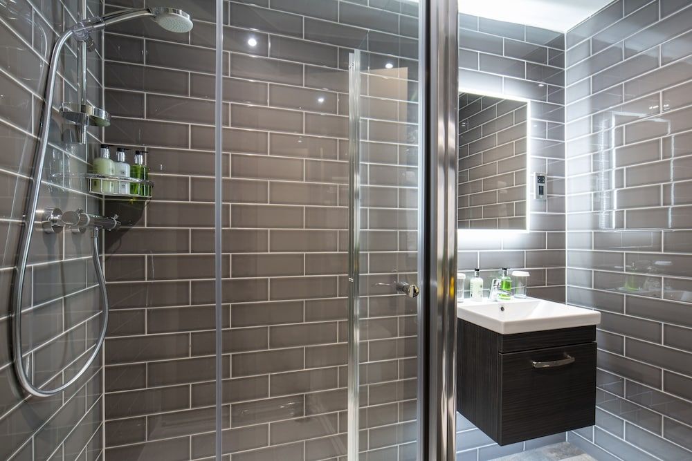 The Tudor House Hotel, Tewkesbury, Gloucestershire Classic Double Room 16