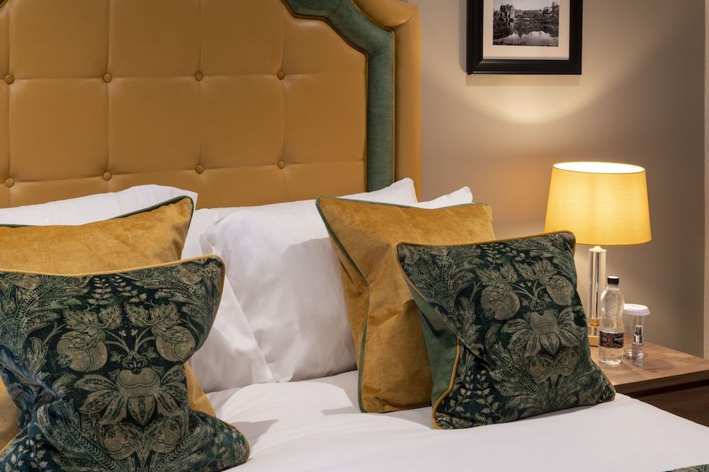 The Tudor House Hotel, Tewkesbury, Gloucestershire Classic Double Room 22