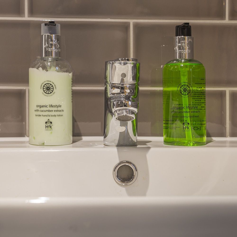 The Tudor House Hotel, Tewkesbury, Gloucestershire Deluxe Double Room 17