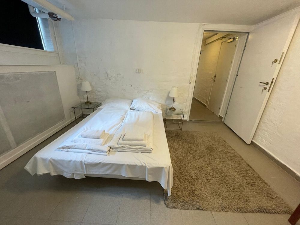 undefined Hotel M18 5