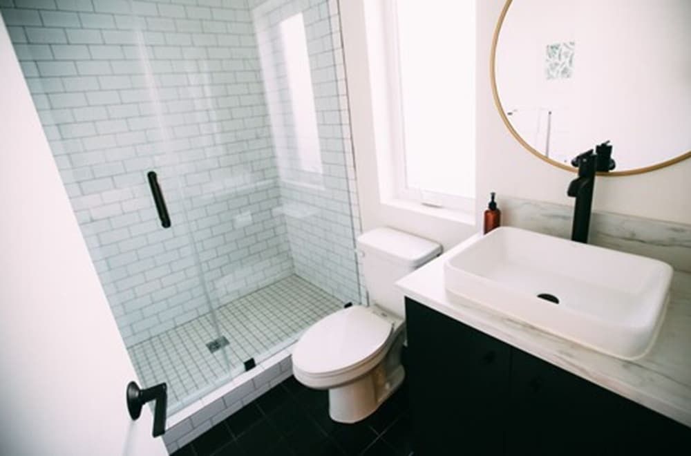 Noon on Sunset Hill Room, 1 Queen Bed 6