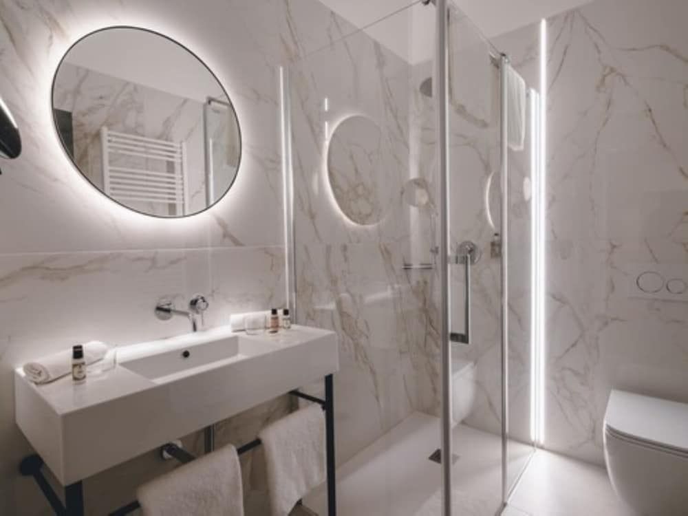 Hotel Heritage Standard Double Room 4