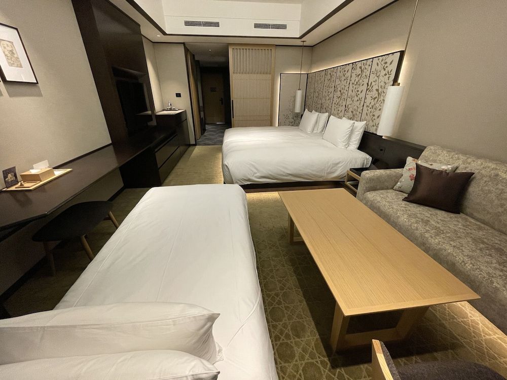 Portom International Hokkaido Superior Triple Room 3