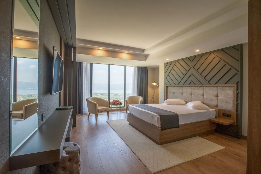 Cabir Deluxe Hotel Superior Room, Lake View 9