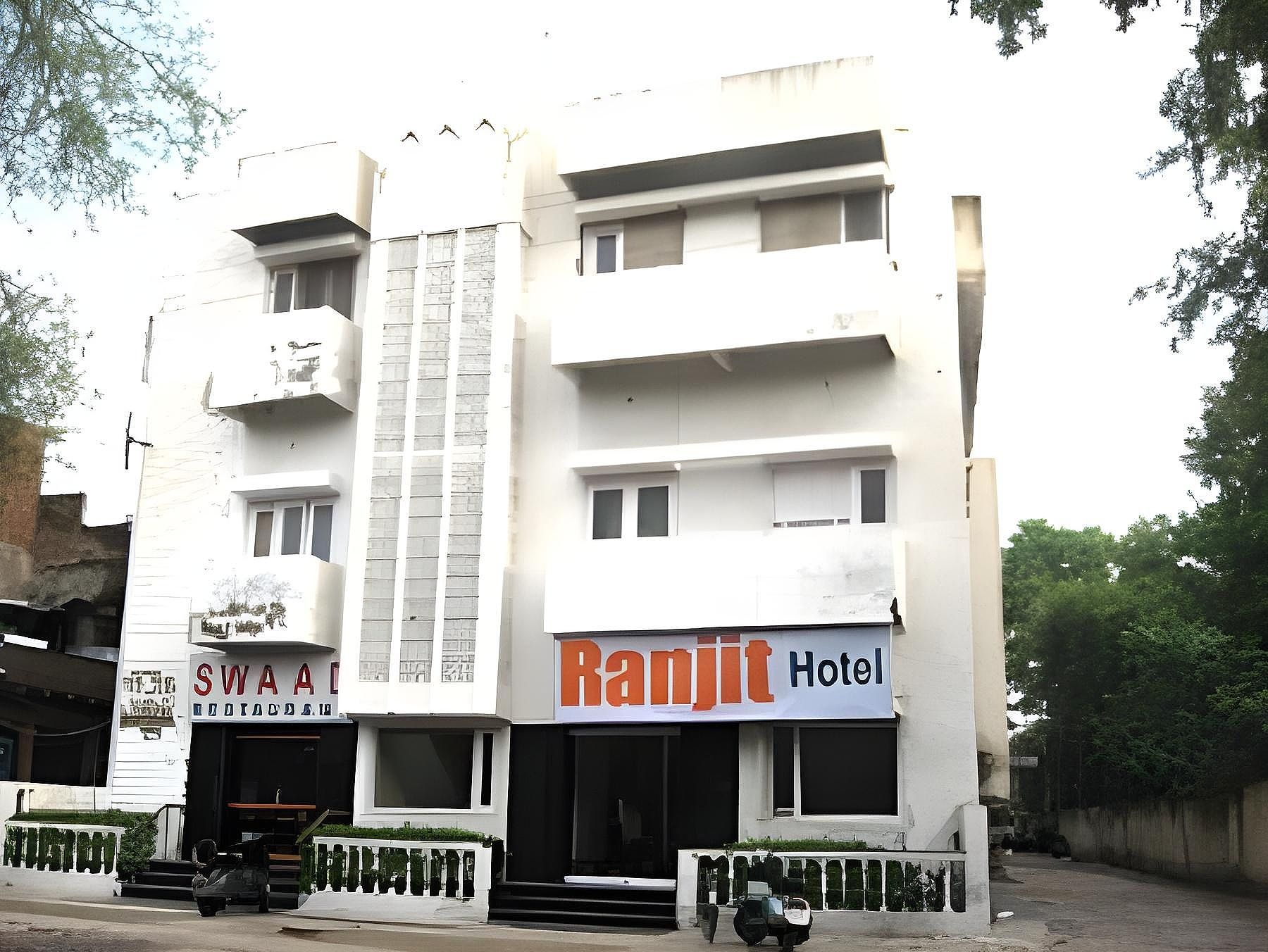 undefined Ranjit Hotel 8