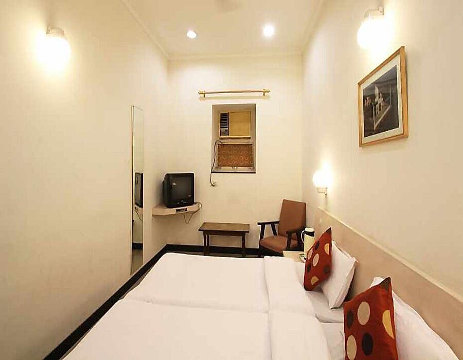 Ranjit Hotel Standard Non A/C Room 3