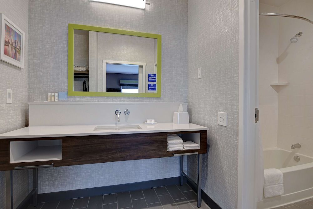 Studio Suite, 2 Queen Beds, Accessible, Refrigerator & Microwave (Hearing Accessible)