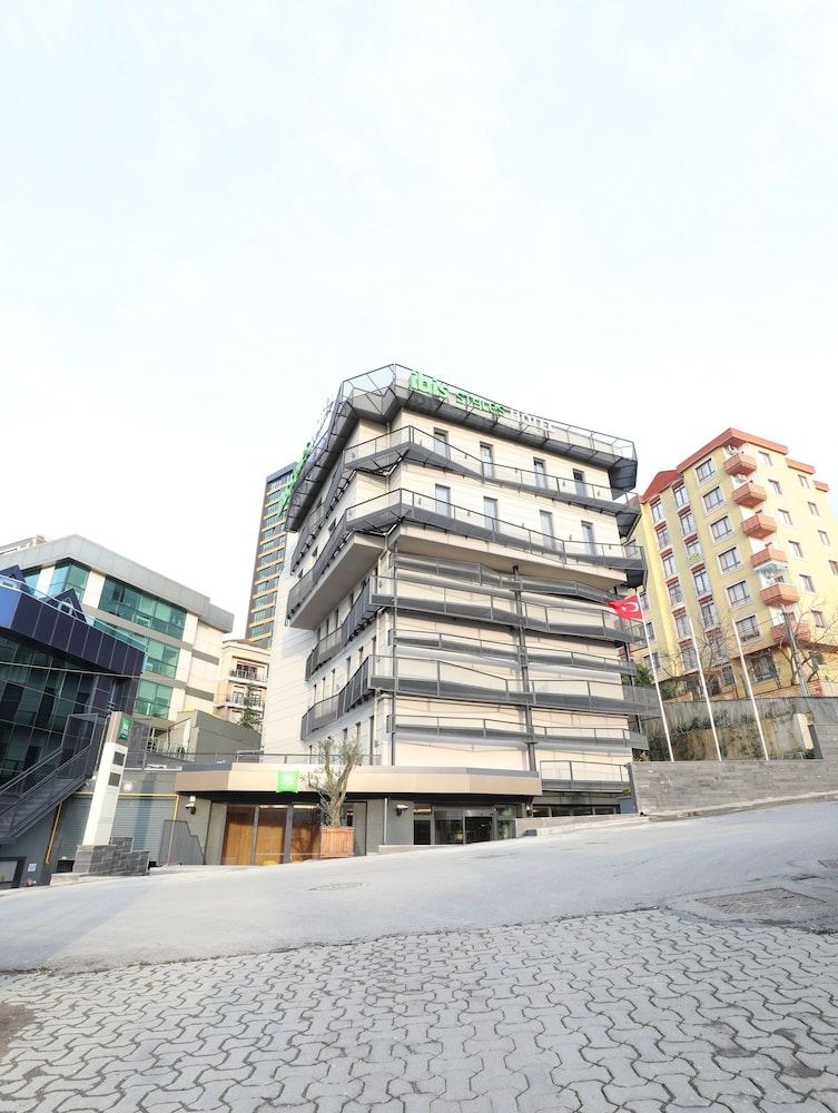 undefined ibis Styles Istanbul Atasehir 4