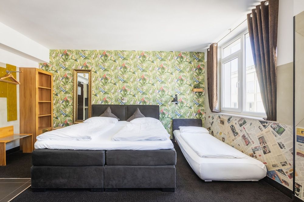 aappartel boardinghouse city center Quadruple Room 3